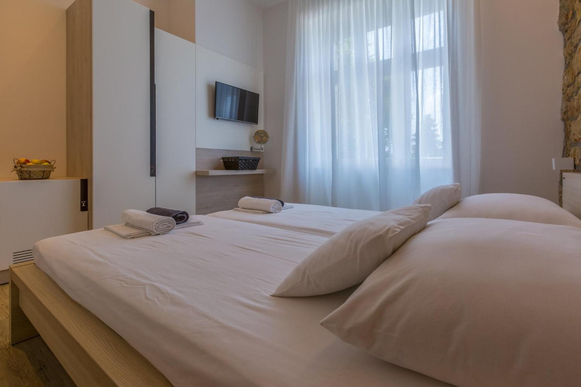 Villa Erika Crikvenica Buitenkant foto